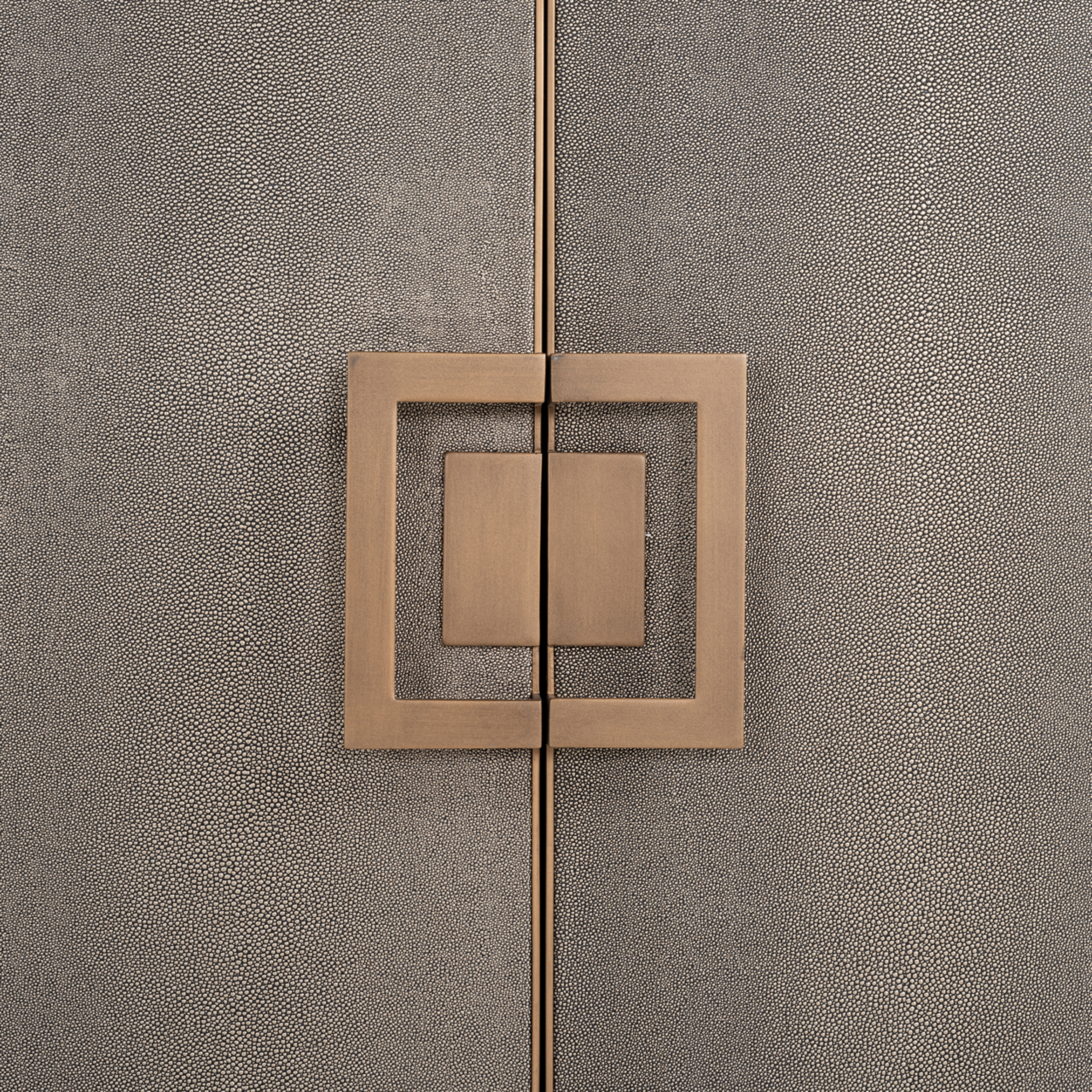 Sideboard Bloomville brass shagreen